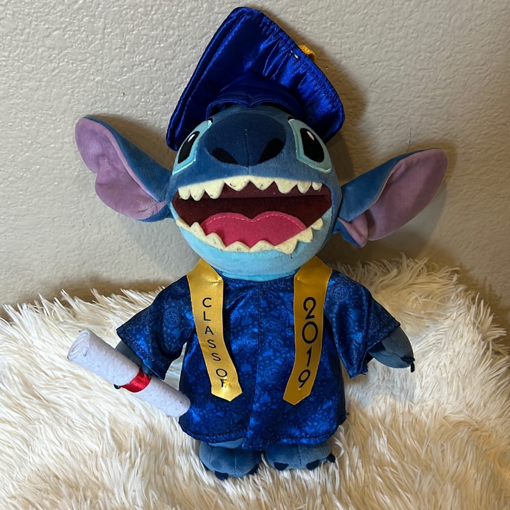 Disney Exclusive Stich Holding Diploma Graduation Plush